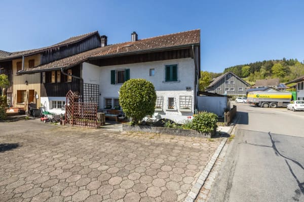 Immobilie in Theilingen - Einladendes Einfamilienhaus mit Ausbaupotential - Bild 1