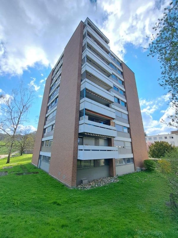 Immobilie in Therwil - Charmante 4.5-Zimmer-Wohnung mit Balkon und schÃ¶ner Aussicht in Therwil - Bild 12