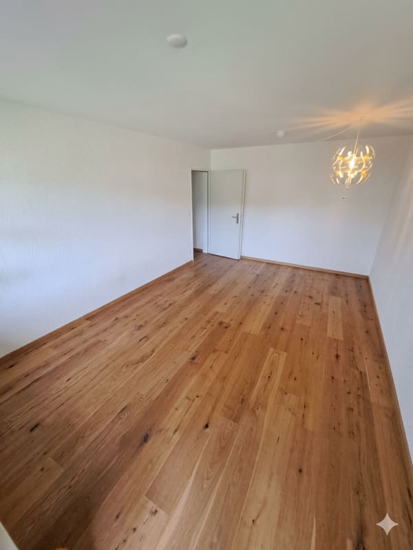 Immobilie in Therwil - Charmante 4.5-Zimmer-Wohnung mit Balkon und schÃ¶ner Aussicht in Therwil - Bild 3