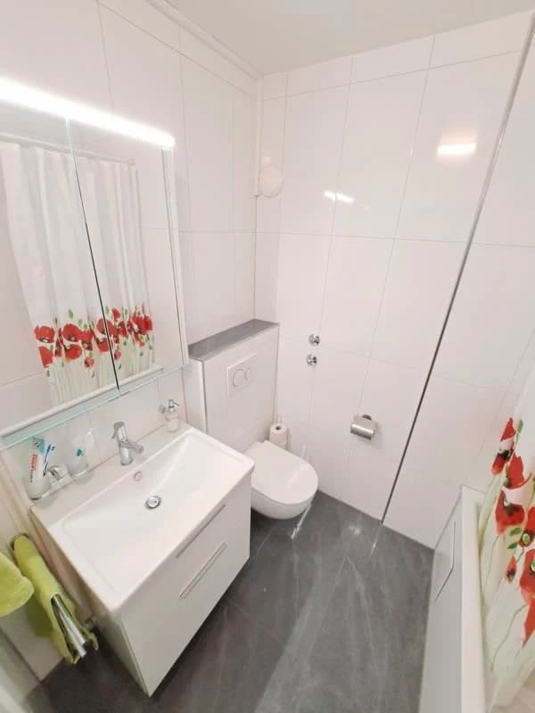 Immobilie in Therwil - Charmante 4.5-Zimmer-Wohnung mit Balkon und schÃ¶ner Aussicht in Therwil - Bild 4