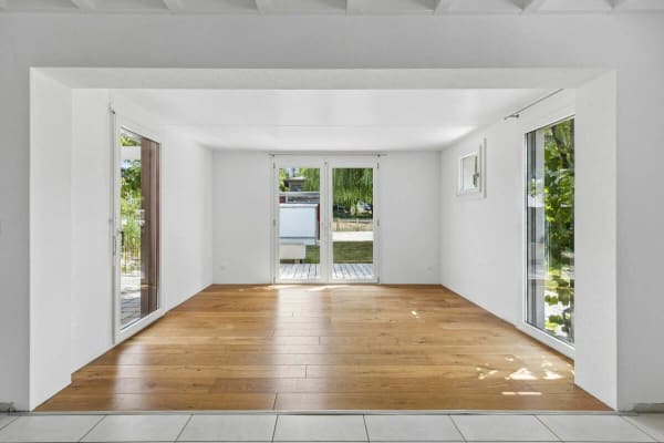 Immobilie in Cordast - Modernisiertes 4.5-Zimmer-Einfamilienhaus mit familienfreundlichem Umschwung - Bild 4