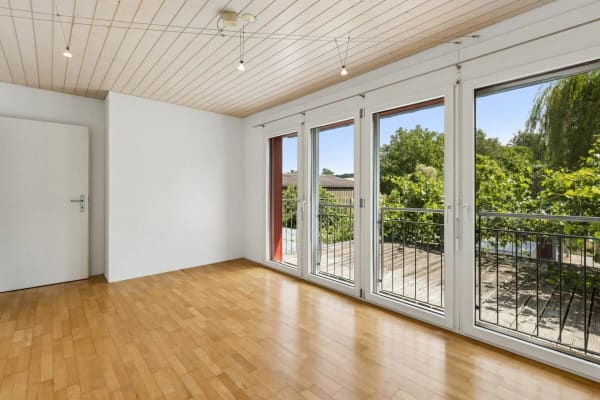 Immobilie in Cordast - Modernisiertes 4.5-Zimmer-Einfamilienhaus mit familienfreundlichem Umschwung - Bild 7
