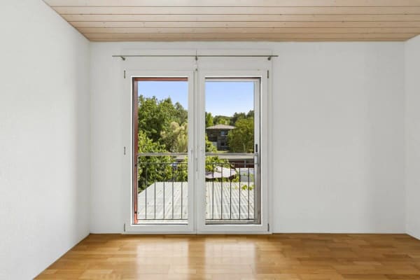 Immobilie in Cordast - Modernisiertes 4.5-Zimmer-Einfamilienhaus mit familienfreundlichem Umschwung - Bild 9
