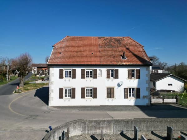 Immobilie in Grandfontaine - Maison bifamiliale charmante Ã  Grandfontaine â€“ 4.5 piÃ¨ces avec garage et balcon - Bild 1