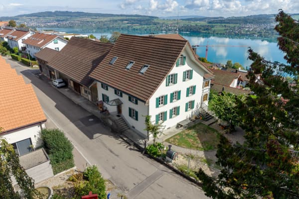 Immobilie in Birrwil - Historisches Riegelhaus mit Scheune und Hallwilerseeblick - Bild 0