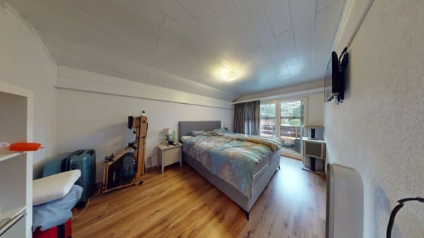 Immobilie in Däniken So - Attraktives 4.5 Zimmer Doppeleinfamilienhaus mit grossem Garten - Bild 9