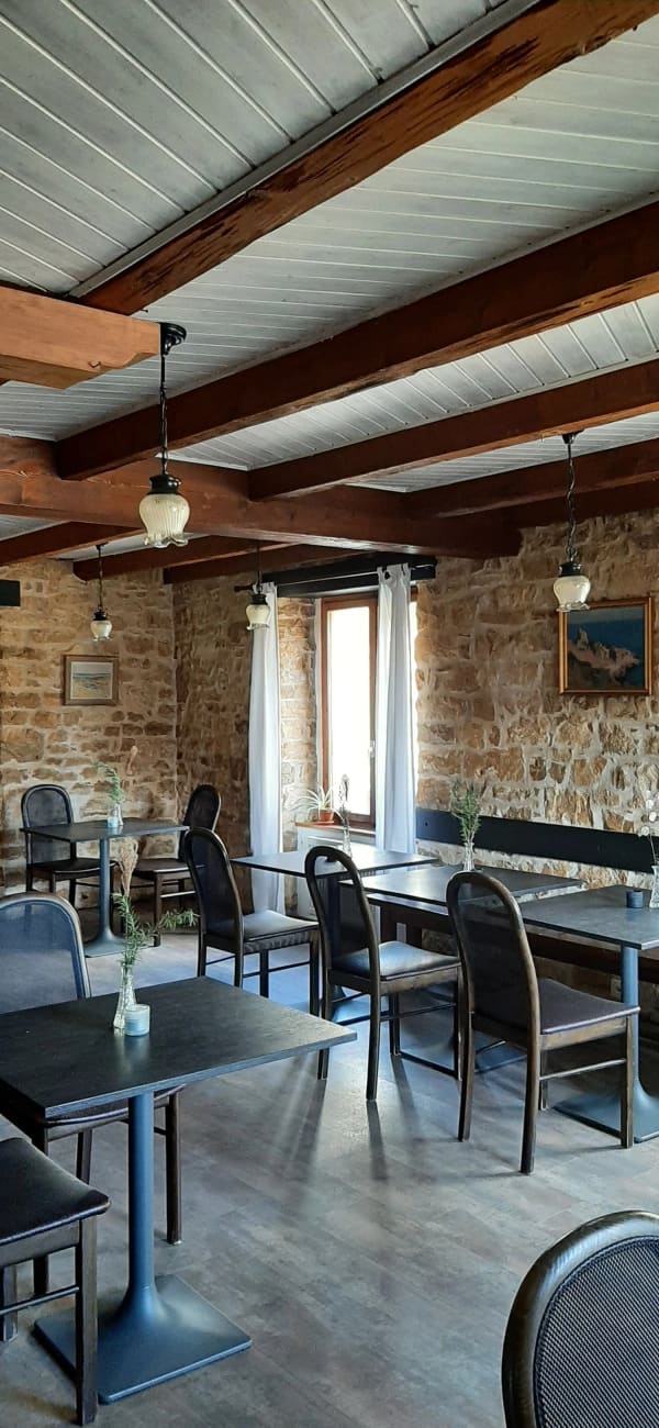 Immobilie in Buix - Bauernhaus mit 2 Wohnungen und Restaurant (mit weiteren Wohnungen ausbaubar). - Bild 45
