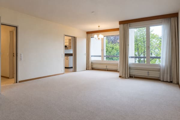 Immobilie in Kreuzlingen - Bodensee im Blick, Natur vor der TÃ¼r - Wohnung zum Neugestalten Kopie - Bild 0