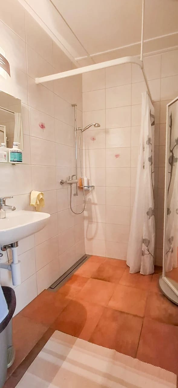 Immobilie in Travers - Maison villageoise de 5 piÃ¨ces avec jardin et terrasse - Bild 11