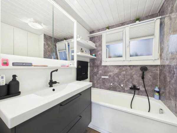 Immobilie in Teufenthal Ag - Wohnen mit Weitsicht - freistehendes Einfamilienhaus an sonniger Hanglage - Bild 9