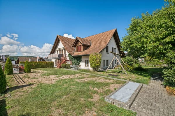 Immobilie in Aesch - Wohnen auf zwei Etagen: Helle Maisonette im Dorfzentrum - Bild 8
