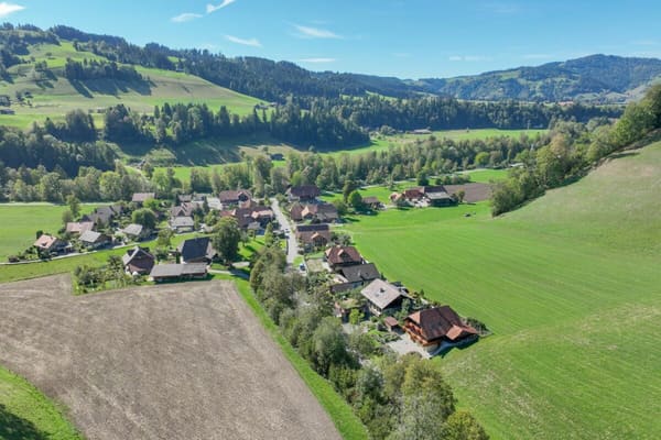 Immobilie in Eggiwil - Da isch's no richtig ruhig und heimelig: 6Â½-Zimmer-Landhaus im Emmental - Bild 1