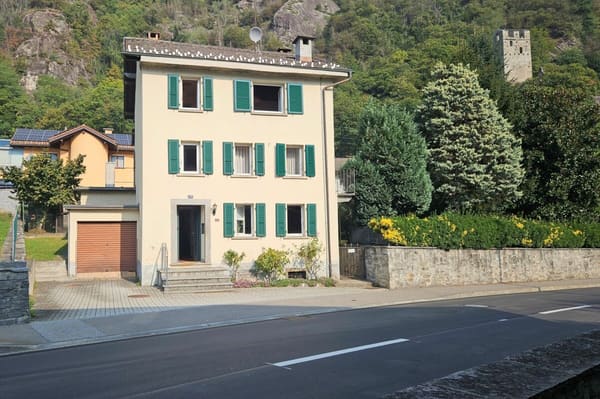 Immobilie in S. Vittore - CASA UNIFAMILIARE CON CURATO GIARDINO A S.VITTORE - Bild 0