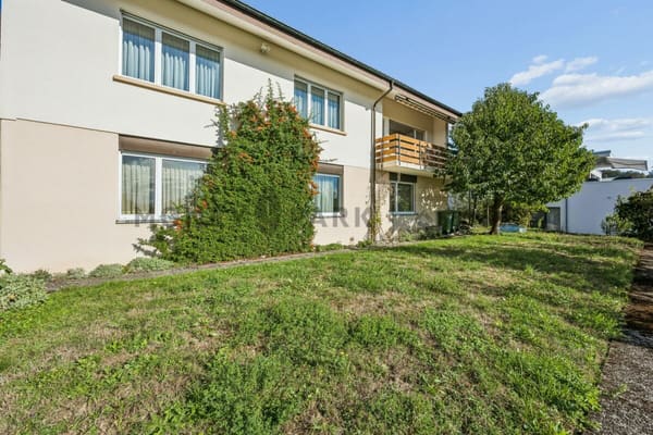 Immobilie in Muhen - 7.5-Zimmer-Einfamilienhaus mit unverbaubarer Weitsicht - Bild 8