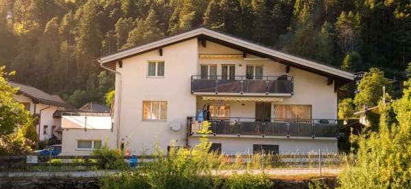 Immobilie in Seewis-schmitten - Mehrfamilienhaus mit 3 Einheiten in Seewis-Schmitten kaufen - Bild 1