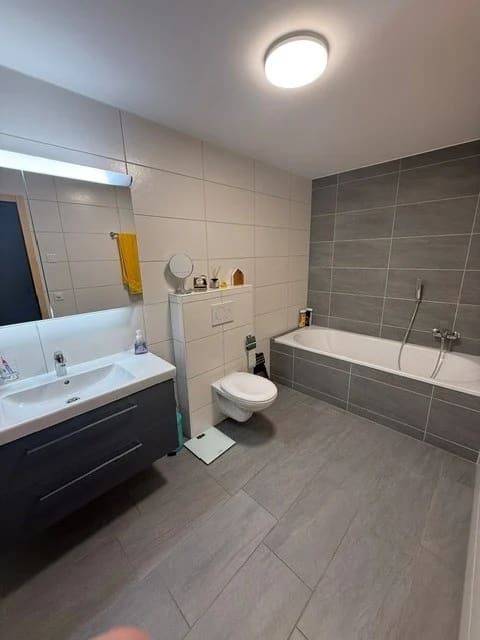 Immobilie in Ried-brig - Charmante 4.5-Zimmer-Wohnung in Ried-Brig – Modern, komfortabel und barrierefrei - Bild 9