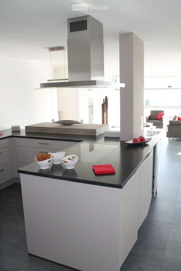 Immobilie in Lommiswil - GrosszÃ¼gige 6.5-Zimmer-Terrassenwohnung mit Panoramablick in Lommiswil - Bild 3