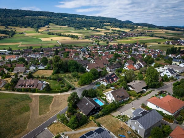Immobilie in Oberweningen - Freistehendes Einfamilienhaus mit unverbaubarer Aussicht... - Bild 13