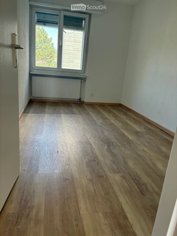 Immobilie in Wiesendangen - 6.5 Zimmer - Etagenwohnung in Wiesendangen - Bild 10