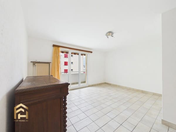 Immobilie in Visp - Attraktive Investitionsmöglichkeit: Renovierte 4.5ZWG mit kleinem Balk - Bild 2
