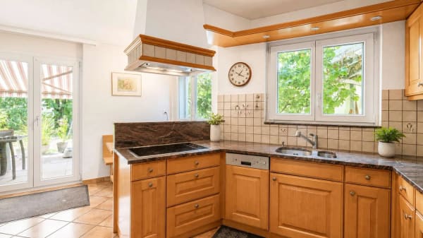 Immobilie in Waltenschwil - Charmantes 7-Zimmer-Einfamilienhaus mit vermieteter Einliegerwohnung in Waltenschwil AG - Bild 5