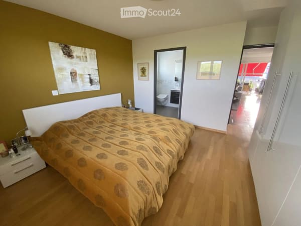 Immobilie in Granges-paccot - Attique de 4,5 piÃ¨ces avec terrasse privÃ©e de 45 mÂ² | 4,5-Zimmer-Attika mit privater Dachterrasse - Bild 3