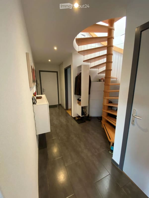 Immobilie in Granges-paccot - Attique de 4,5 piÃ¨ces avec terrasse privÃ©e de 45 mÂ² | 4,5-Zimmer-Attika mit privater Dachterrasse - Bild 9