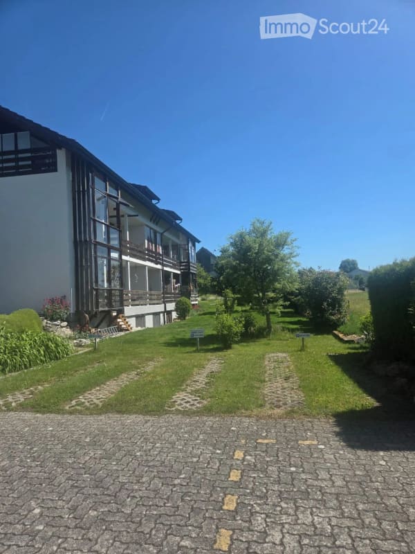 Immobilie in Bettenhausen - Charmante 4.5-Zimmer-Wohnung mit Balkon und schÃ¶ner Aussicht in Bettenhausen - Bild 0