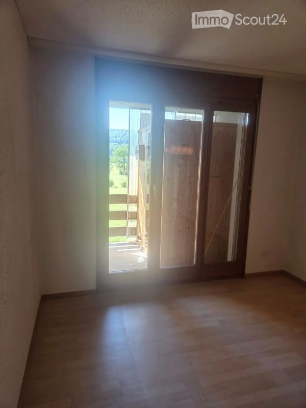 Immobilie in Bettenhausen - Charmante 4.5-Zimmer-Wohnung mit Balkon und schÃ¶ner Aussicht in Bettenhausen - Bild 4