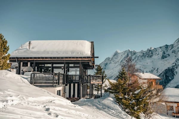 Immobilie in Wiler - Charming Alpine Chalet in Wiler (Lötschen) – Stunning Mountain Views - Bild 0