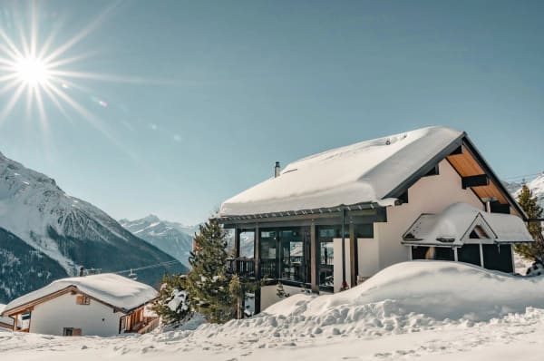 Immobilie in Wiler - Charming Alpine Chalet in Wiler (Lötschen) – Stunning Mountain Views - Bild 2