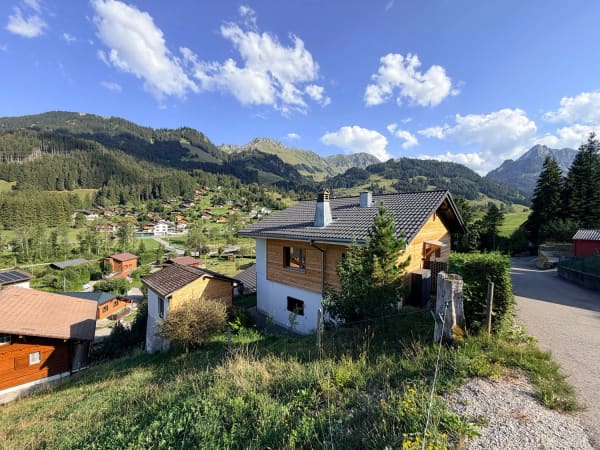 Immobilie in Schwarzsee - Ein Chalet mit Charakter - Bild 3