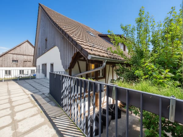 Immobilie in Tagelswangen - Renoviertes Reiheneckhaus mit grosszÃ¼giger Terrasse - Bild 0