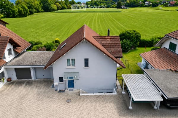 Immobilie in Veltheim Ag - Viel Platz, viel Ruhe und freie Sicht ins GrÃ¼ne - Bild 1