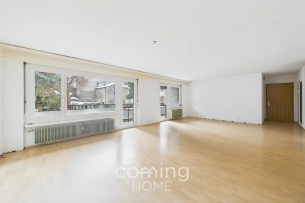 Immobilie in Brig - Interessante 4.5 Zimmer Wohnung in Brig mit Balkon und Lift sowie Renovationspotenzial - Bild 0