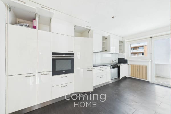 Immobilie in Brig - Interessante 4.5 Zimmer Wohnung in Brig mit Balkon und Lift sowie Renovationspotenzial - Bild 2