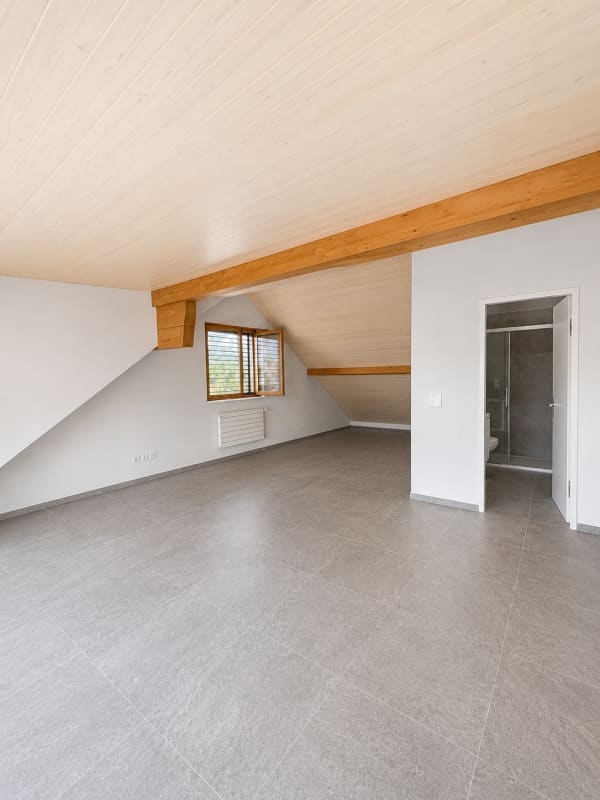 Immobilie in Givisiez - Charmant appartement de 2,5 pièces au dernier étage à Givisiez - Bild 1