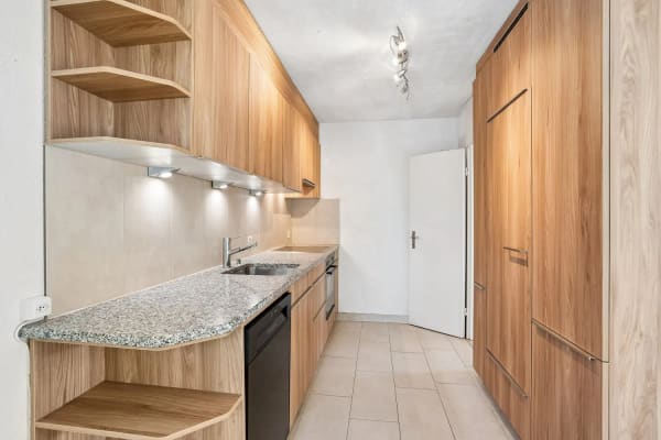 Immobilie in Dietikon - Grosszügige 4.5-Zimmer-Wohnung mit zwei Balkonen - Bild 5