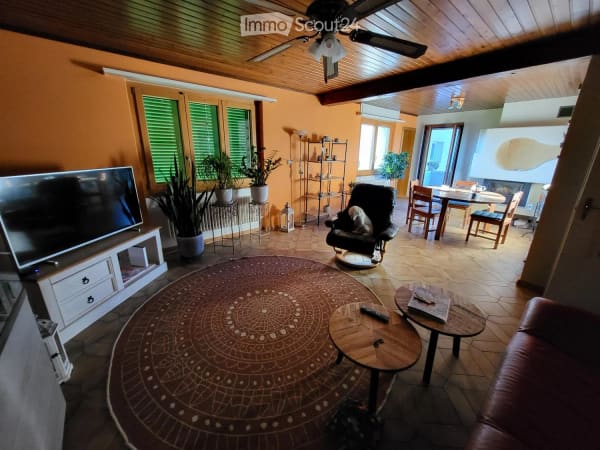 Immobilie in Bure - Le Paradis â€“ 6.5-Zimmer-Doppelhaus mit Hallenbad & 2'073 mÂ² Garten im Jura - Bild 2