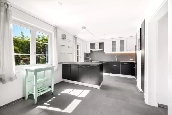 Immobilie in La Conversion - TrÃ¨s belle villa familiale avec vue panoramique Ã  Lutry - Bild 3