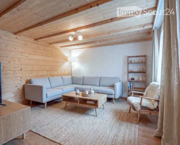 Immobilie in Lungern - Charmantes 4.5-Zimmer-Doppeleinfamilienhaus in Lungern – Frisch renoviert mit herrlicher Aussicht - Bild 3