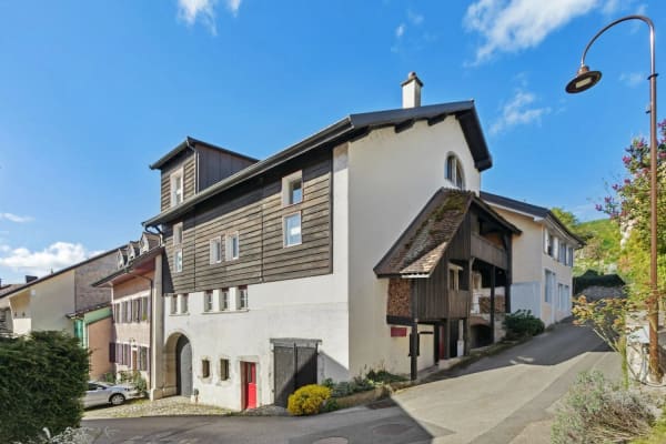 Immobilie in Montagny-près-yverdon - Ancienne galerie d'art transformée en maison spectaculaire et unique - Bild 0