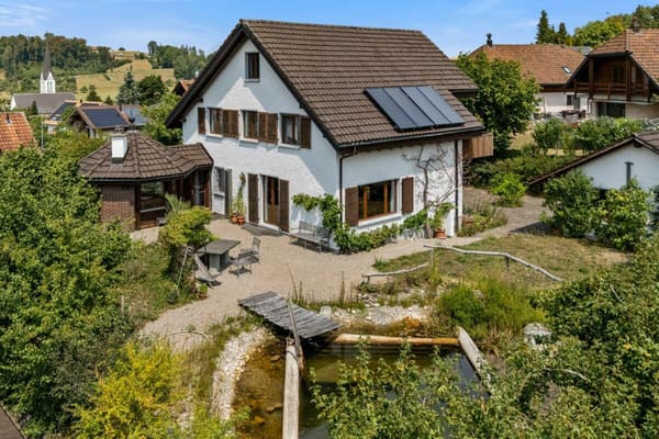 Immobilie in Wuppenau - Ein besonderes Zuhause mit Gartenidylle, Privatsphäre und viel Raum - Bild 0