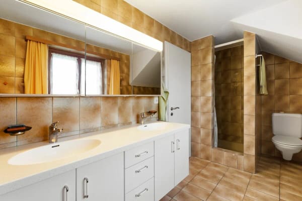 Immobilie in Wuppenau - Ein besonderes Zuhause mit Gartenidylle, Privatsphäre und viel Raum - Bild 9