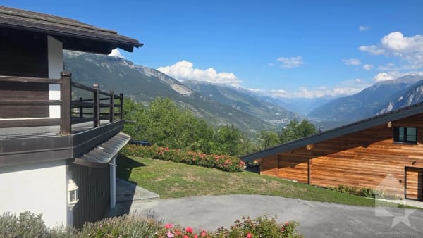 Immobilie in Randogne - Chalet avec piscine extérieure à Randogne - Bild 2
