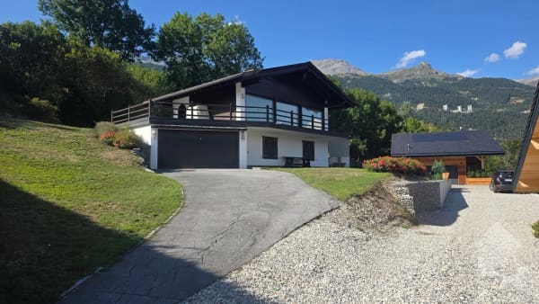 Immobilie in Randogne - Chalet avec piscine extérieure à Randogne - Bild 5