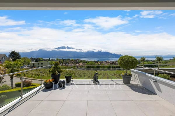 Immobilie in Chailly-montreux - Spacieuse propriÃ©tÃ© avec jardin et vue panoramique sur le lac LÃ©man - Bild 1