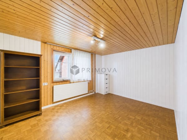 Immobilie in Bussnang - Modernisiertes Zweifamilienhaus mit Weitblick, Doppelgarage und vielseitigem Nutzungspotenzial - Bild 12