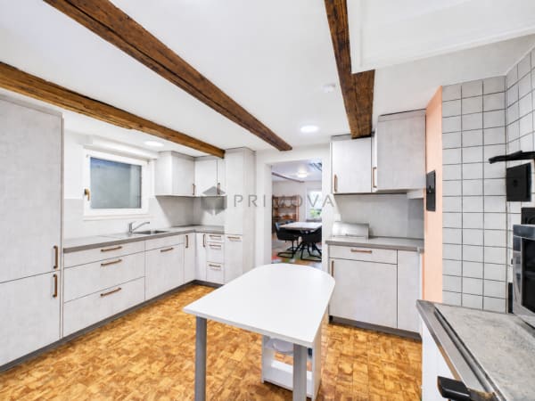 Immobilie in Bussnang - Modernisiertes Zweifamilienhaus mit Weitblick, Doppelgarage und vielseitigem Nutzungspotenzial - Bild 5