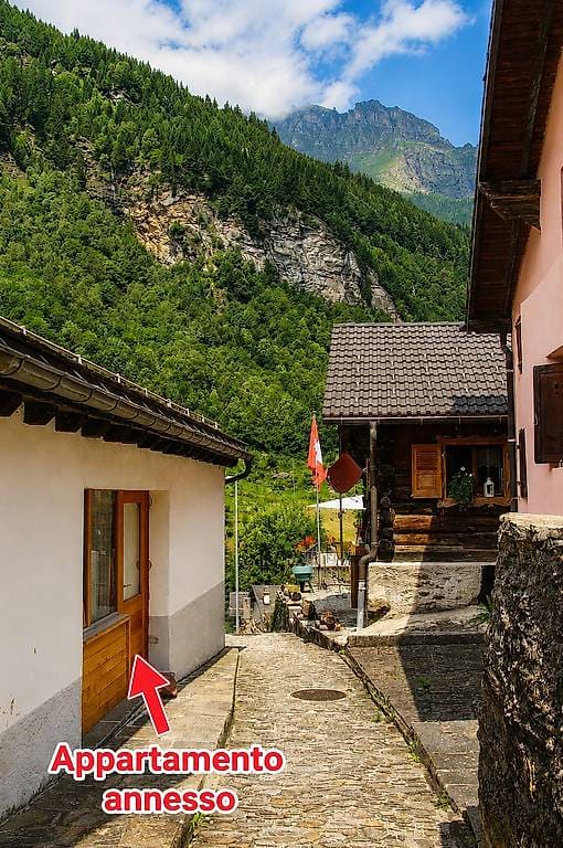 Immobilie in Rossa - Doppia armonia in Valle Calanca: casa bifamiliare a Rossa! - Bild 8